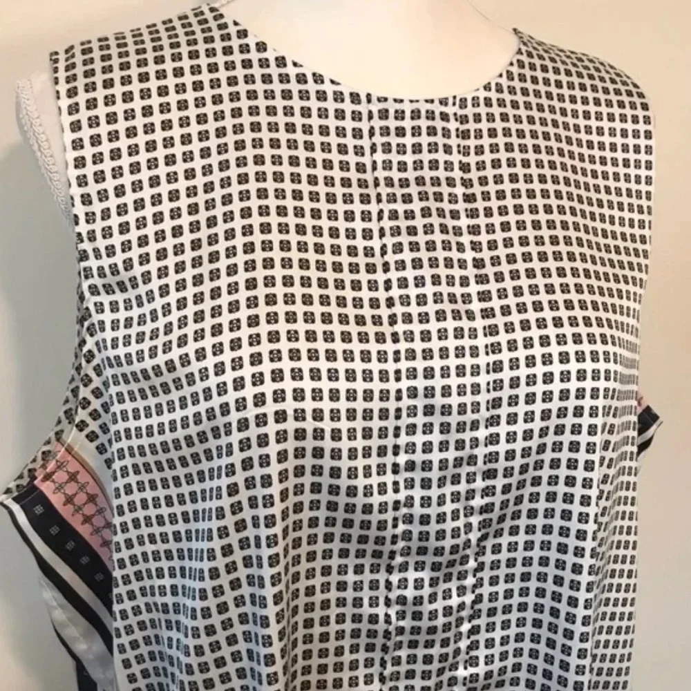 Ann Taylor Geometric Print Sleeveless Blouse Tank Top Black Pink White Sz M